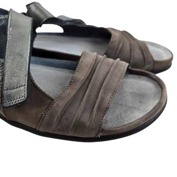 Naot Papaki Sandals Women 7 7.5 38 Gray Metallic Pewter Adjustable Strap Comfort - Picture 3 of 13
